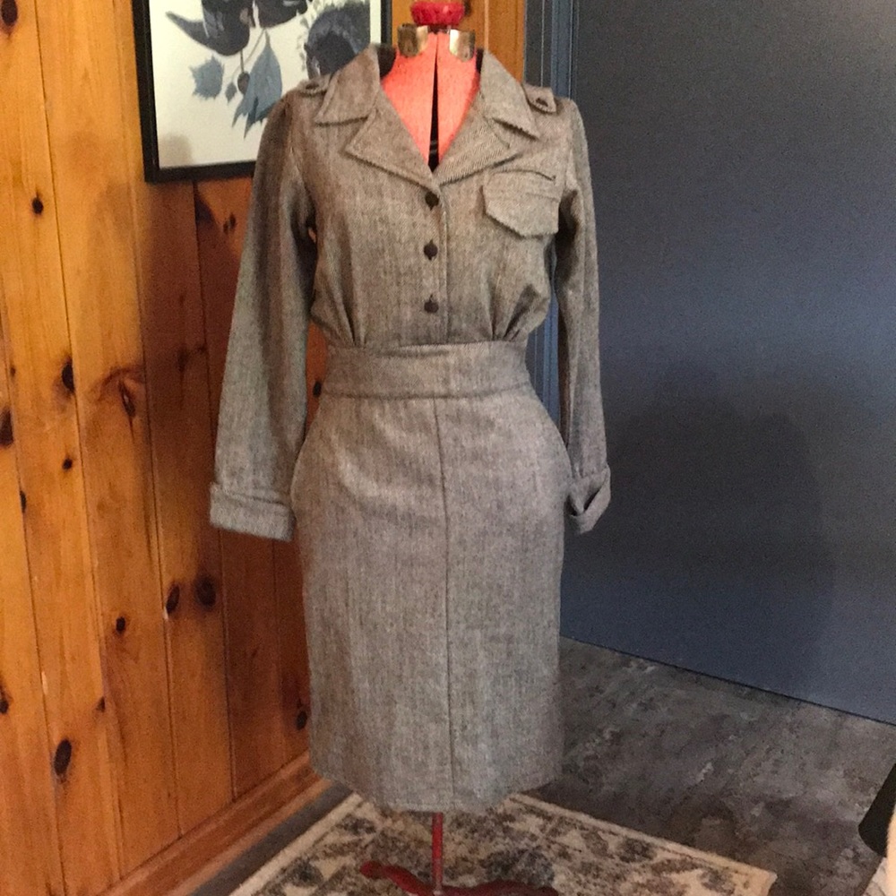 Stunning 40’s wool Tweed Brown Day Dress by Nay-Ked Sz S